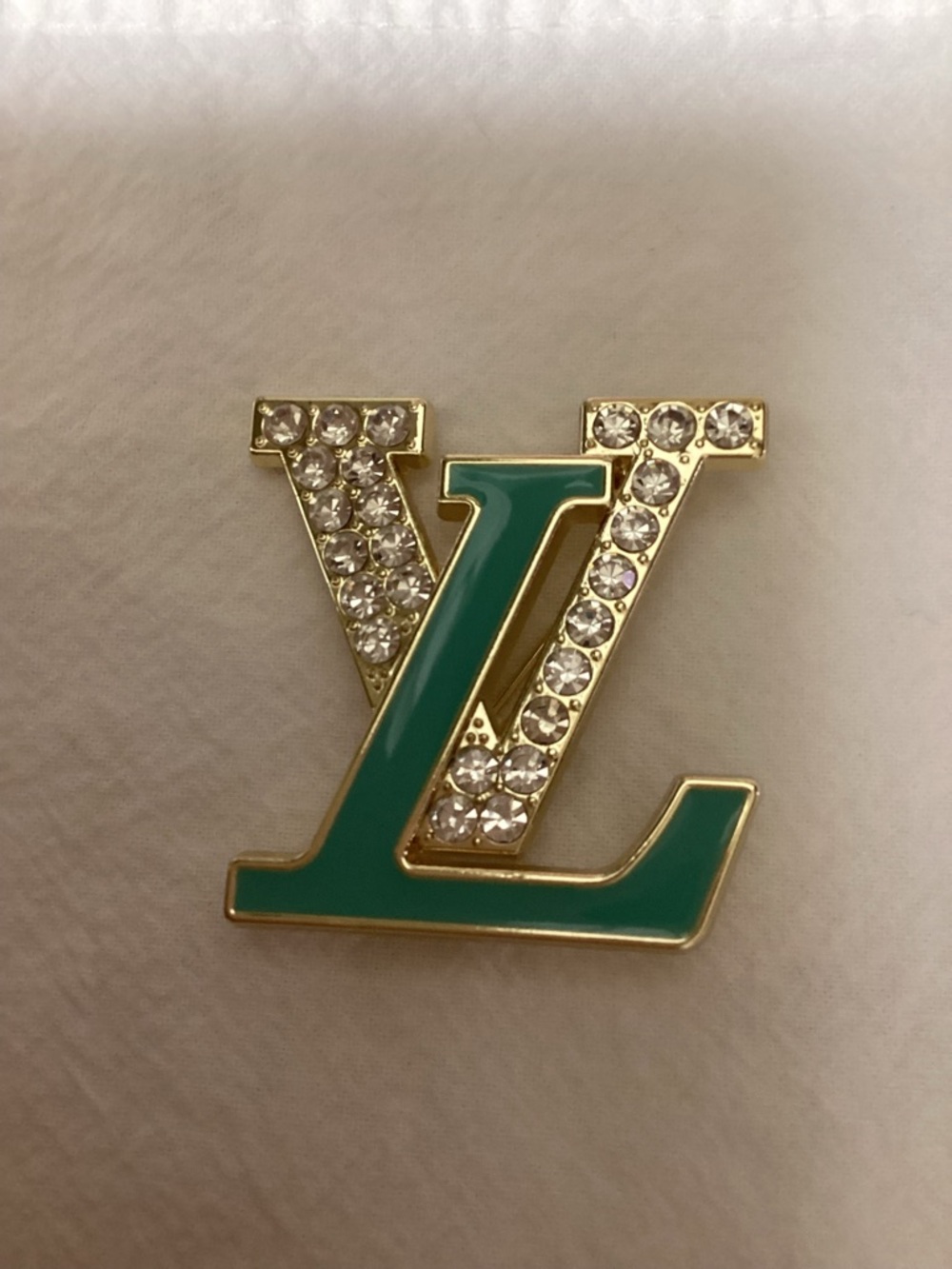 Louis Vuitton Green Enamel & Gold Crystal LV Brooch - Picture 2 of 4